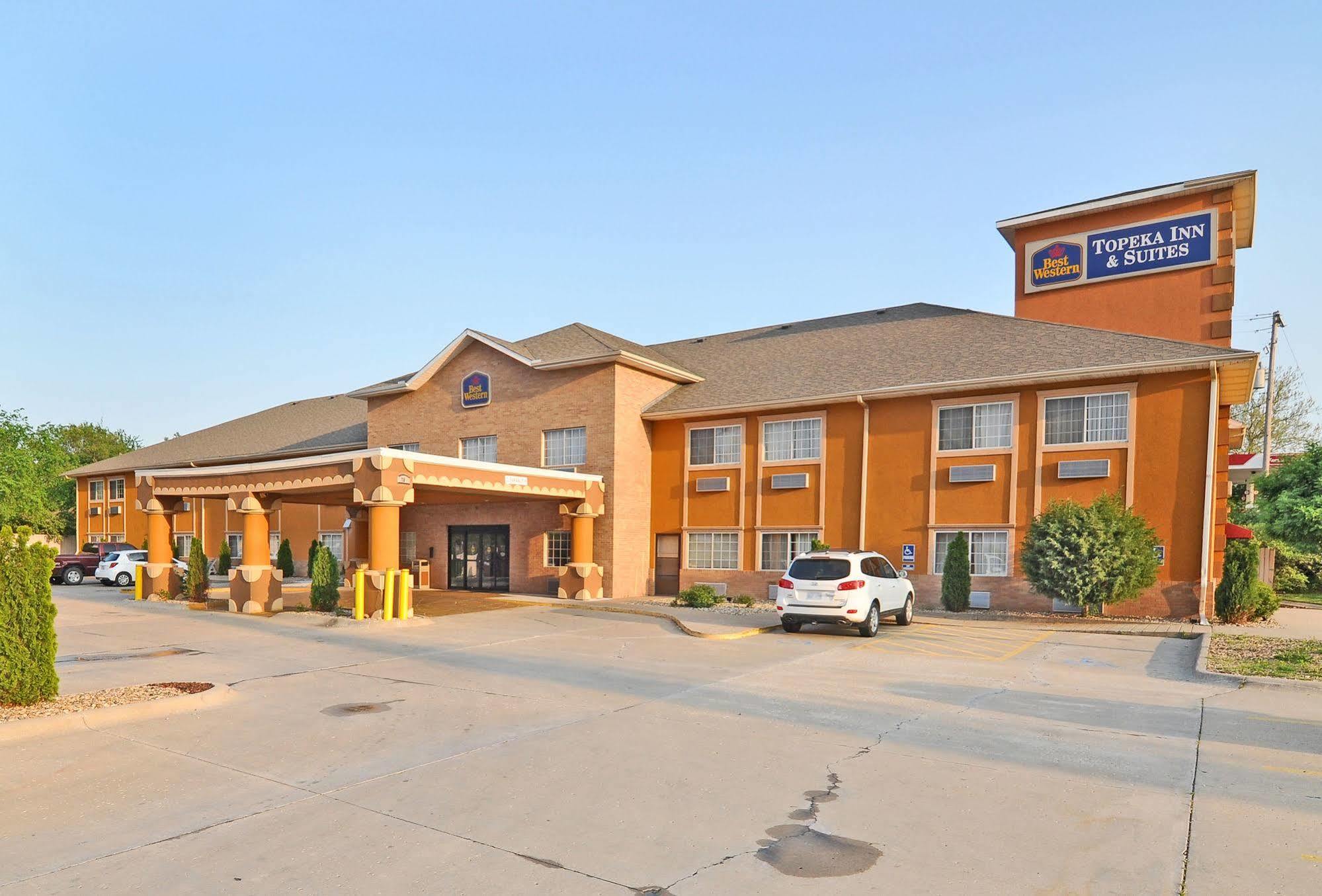 Surestay Plus Hotel By Best Western Topeka Exterior foto